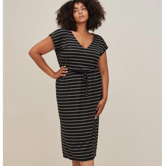 TORRID MIDI DOLMAN SLEEVE SLIT DRESS - SUPER SOFT STRIPE GREEN - Picture 5 of 6